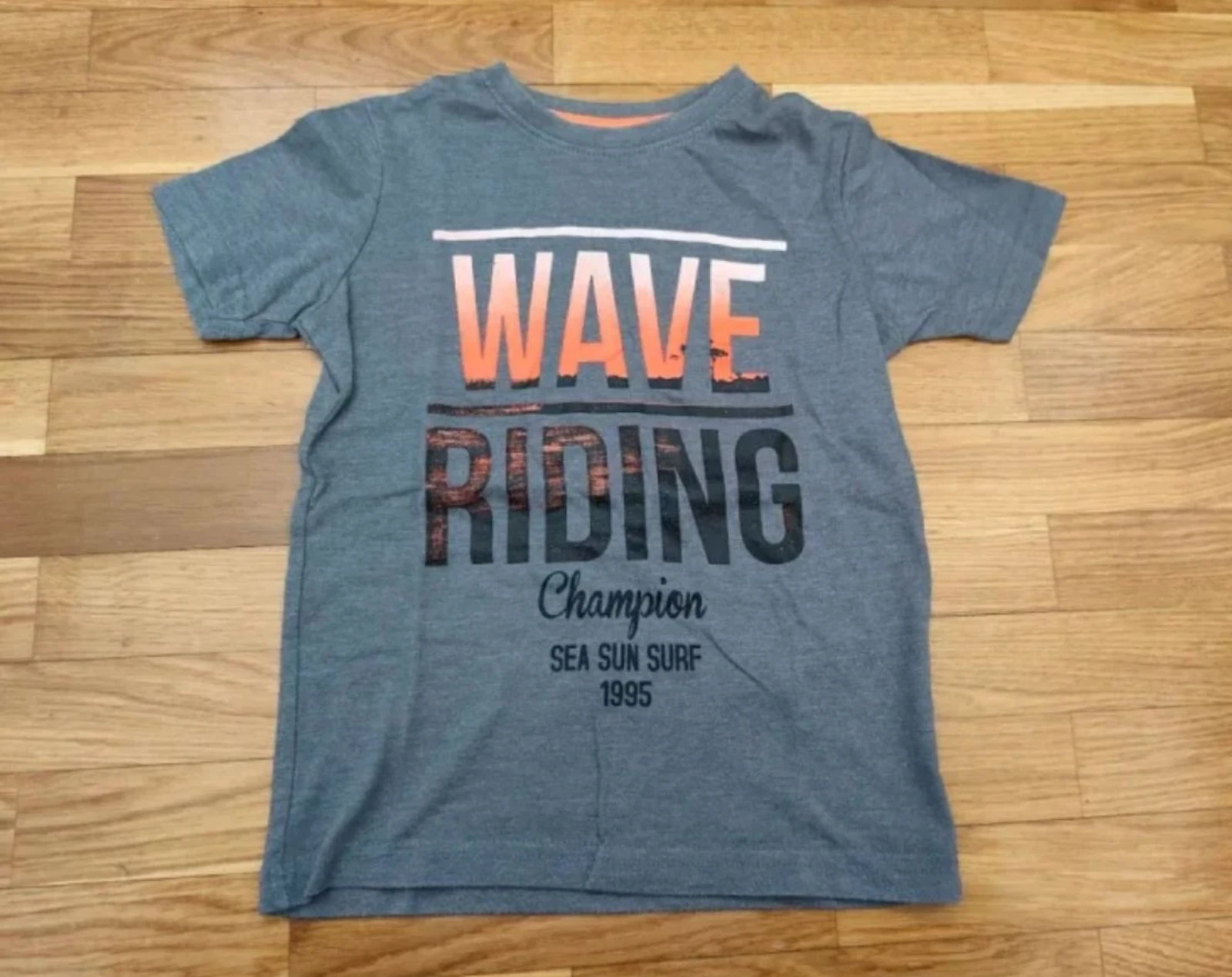 T-shirts – photo 4